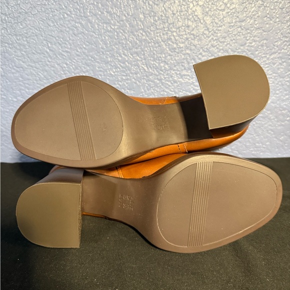 Naturalizer Ankle Boot - Picture 6 of 8